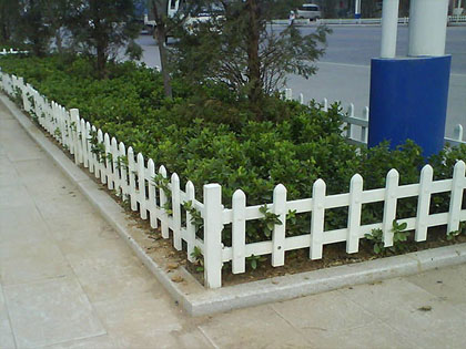 PVC花壇圍欄