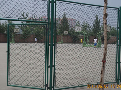 學(xué)校操場圍網(wǎng)